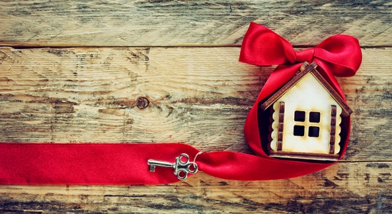 You are currently viewing Your House May Be High on the Buyer Wish List This Holiday Season