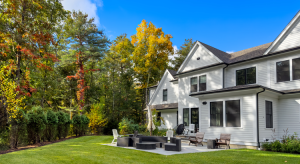 Read more about the article Why So Many Sellers Are Cutting Their Price Right Now